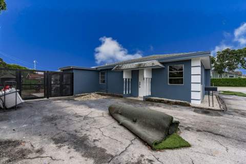 945 Miner Road, Lake Worth FL - photo 16 of 103