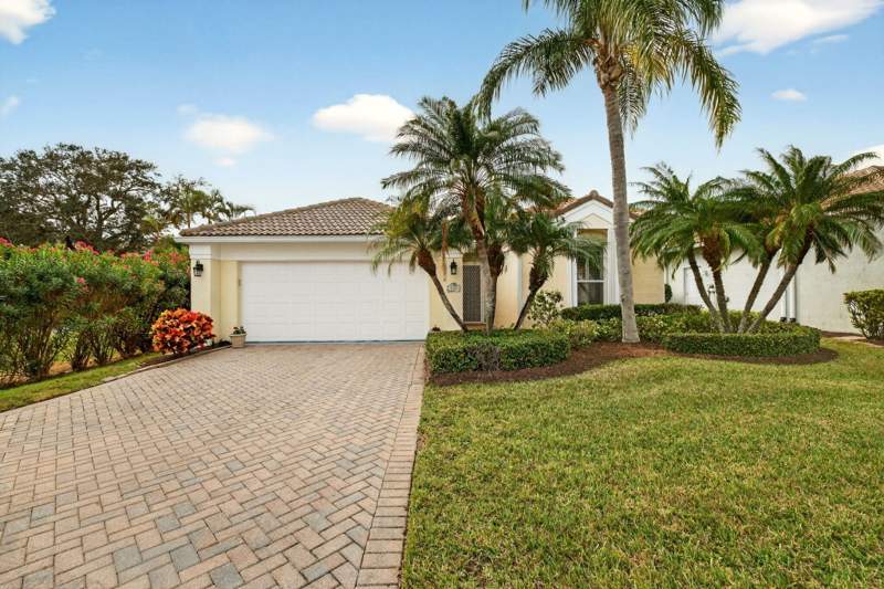 3 bedroom Single Family Residence at 3305 Caracal Drive, Riverpointe at the Sands, Fort Pierce — photo 3