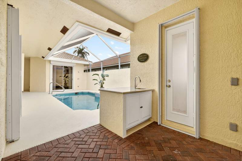 3 bedroom Single Family Residence at 3305 Caracal Drive, Riverpointe at the Sands, Fort Pierce — photo 5