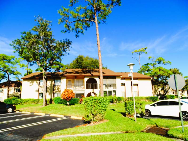 2 bedroom Condominium at 409 Pine Glen Lane #A-2, Pine Ridge South IV Condo, Greenacres — photo 2