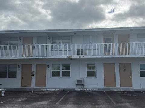 810 Lake Shore Drive #19, Lake Park FL - photo 13 of 13