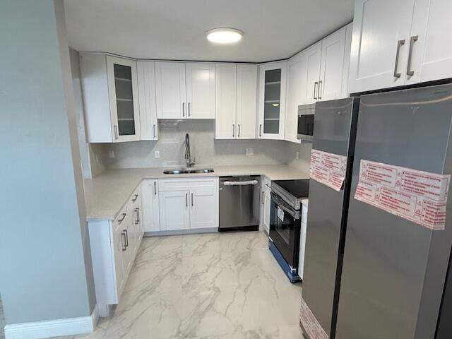 2 bedroom Condominium at 810 Lake Shore Drive #19, Lake View Condo Apts, Lake Park — photo 2