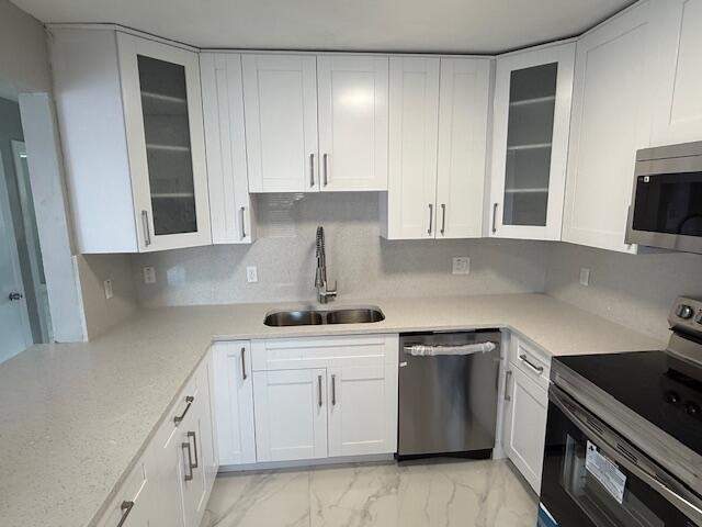 2 bedroom Condominium at 810 Lake Shore Drive #19, Lake View Condo Apts, Lake Park — photo 3