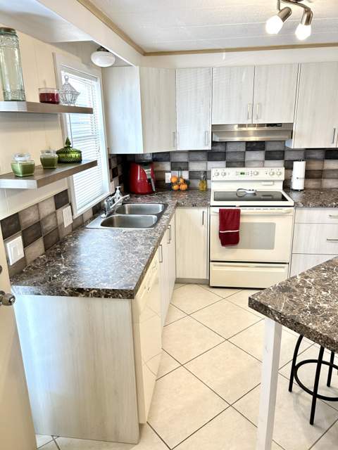 39012 Gayle Bay, Boynton Beach FL - photo 12 of 45