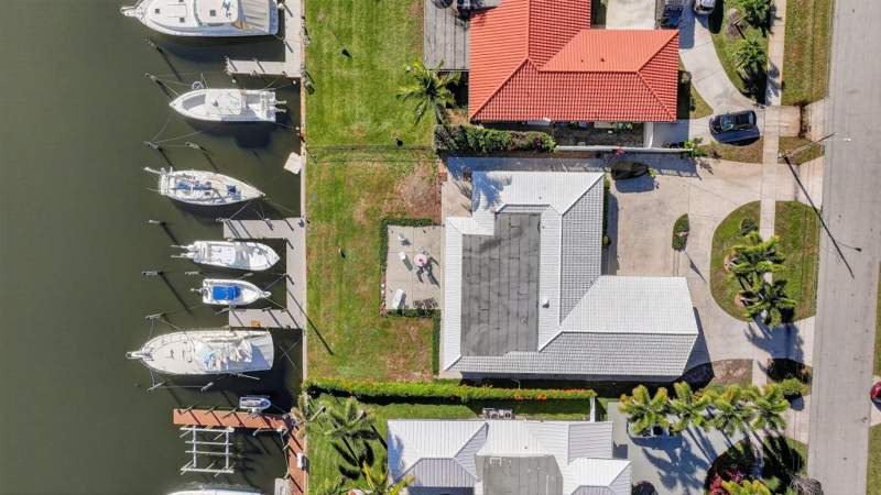 3 bedroom Single Family Residence at 752 Lagoon Drive, North Palm Beach Village Of 6, North Palm Beach — photo 2