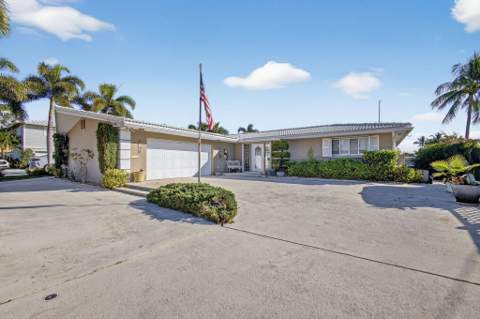 752 Lagoon Drive, North Palm Beach FL - photo 21 of 73