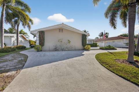 752 Lagoon Drive, North Palm Beach FL - photo 22 of 73