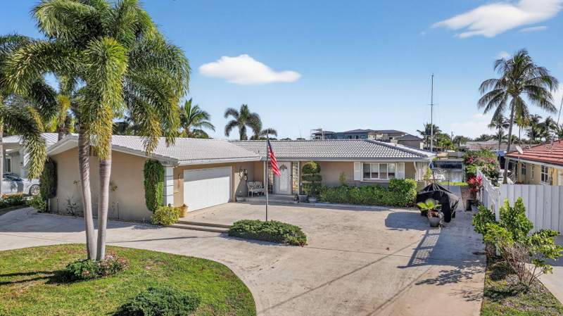 3 bedroom Single Family Residence at 752 Lagoon Drive, North Palm Beach Village Of 6, North Palm Beach — photo 3