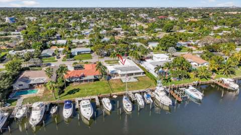 752 Lagoon Drive, North Palm Beach FL - photo 17 of 73