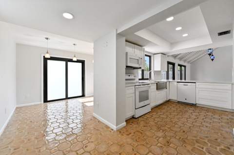 271 NW 15th Street, Boca Raton FL - photo 16 of 35