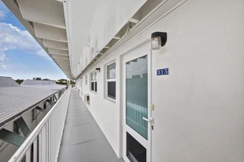 4001 S Ocean Boulevard #315, South Palm Beach FL - photo 7 of 26