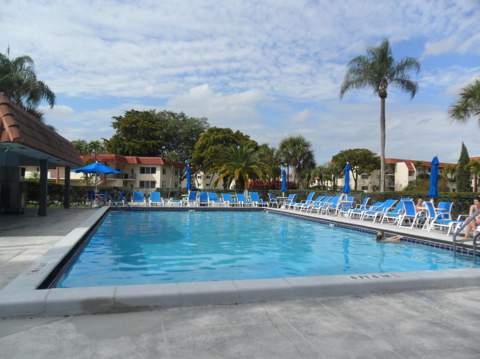 681 S Hollybrook Drive #105, Pembroke Pines FL - photo 24 of 34