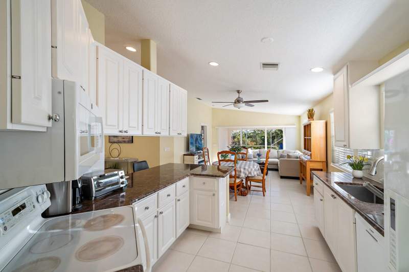 2 bedroom Villa at 8991 SE Eldorado Way, The Retreat, Hobe Sound — photo 5