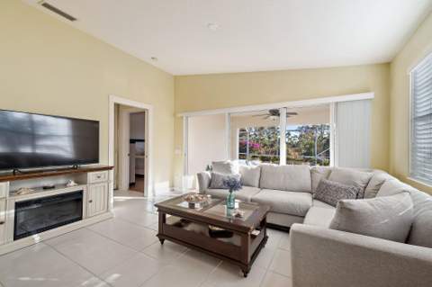 8991 SE Eldorado Way, Hobe Sound FL - photo 13 of 41