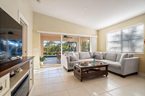 8991 SE Eldorado Way, Hobe Sound FL - photo 14 of 41