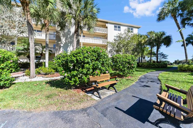 2 bedroom Condominium at 2905 Victoria Place #K3, Wynmoor Village, Coconut Creek — photo 2
