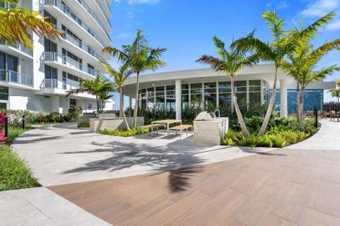 220 Lake Shore Drive #817, Lake Park FL - photo 18 of 28