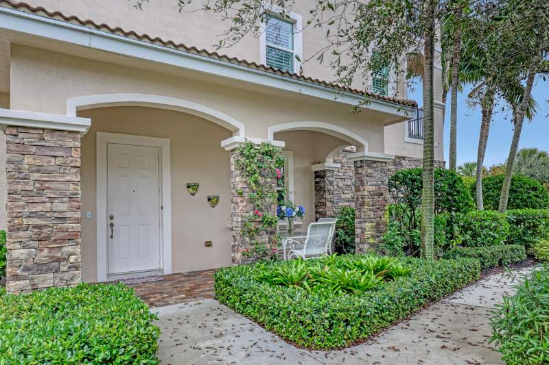 3 bedroom Condominium at 13519 Treasure Cove Circle, Carriage Homes At Frenchmans Harbor Condo, North Palm Beach — photo 2