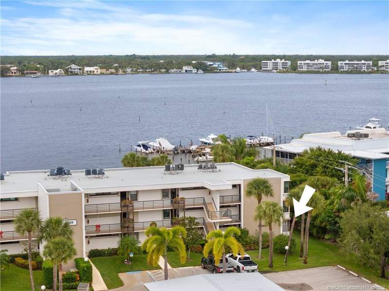 2 bedroom Condominium at 1950 SW Palm City Road #8-107, Circle Bay Yacht Club Condo, Stuart — photo 3