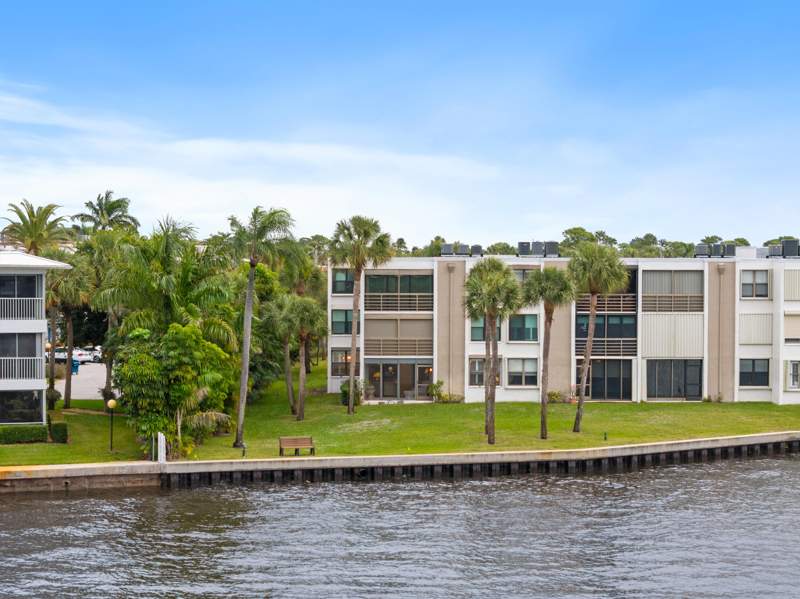 2 bedroom Condominium at 1950 SW Palm City Road #8-107, Circle Bay Yacht Club Condo, Stuart — photo 2