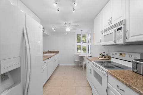 1950 SW Palm City Road #8-107, Stuart FL - photo 16 of 31