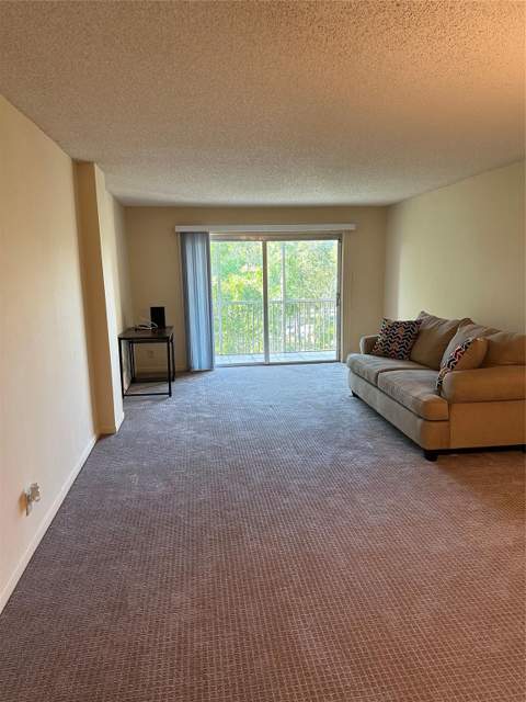 1100 NW 87th Avenue #405, Coral Springs FL - photo 9 of 31