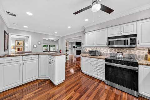 2081 NE 25th Street, Lighthouse Point FL - photo 13 of 55