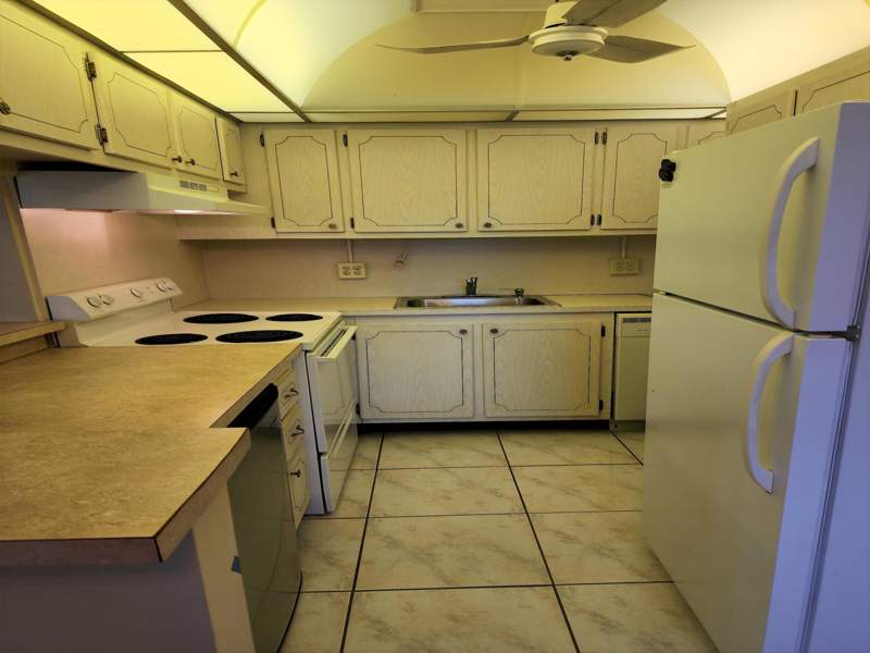 2 bedroom Condominium at 239 Coventry J, Coventry Condo, West Palm Beach — photo 3