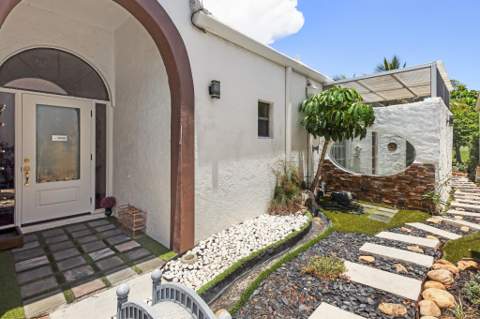 6590 Fountains Circle, Lake Worth FL - photo 6 of 51