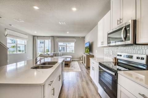 5735 SE Edgewater Circle, Stuart FL - photo 7 of 36