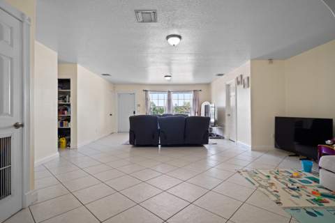 5772 N Haverhill Road, West Palm Beach FL - photo 7 of 32