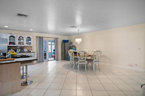 5772 N Haverhill Road, West Palm Beach FL - photo 21 of 32