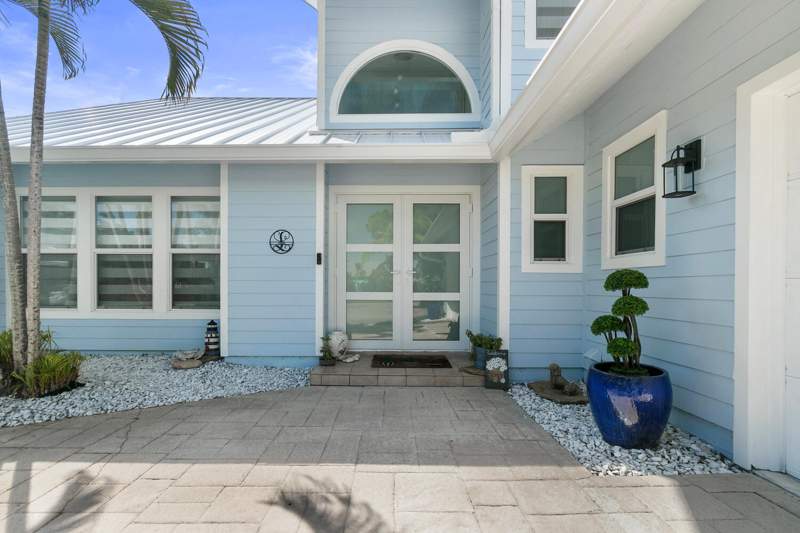 4 bedroom Single Family Residence at 9029 SE Breeze Way, Jupiter Narrows, Hobe Sound — photo 4