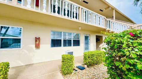164 Kent #J, West Palm Beach FL - photo 16 of 39