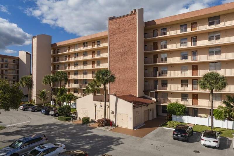 2 bedroom Condominium at 14527 Bonaire Boulevard #408, Bonaire, Delray Beach — photo 3