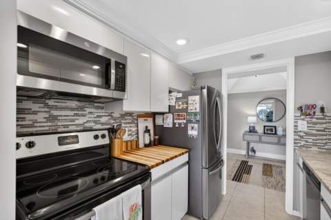5510 N Ocean Drive #2d, Singer Island FL - photo 8 of 58