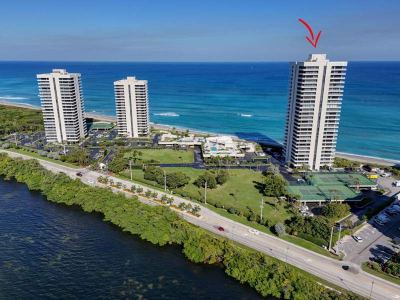 2 bedroom Condominium at 5510 N Ocean Drive #2d, Water Glades Condo, Singer Island — photo 2