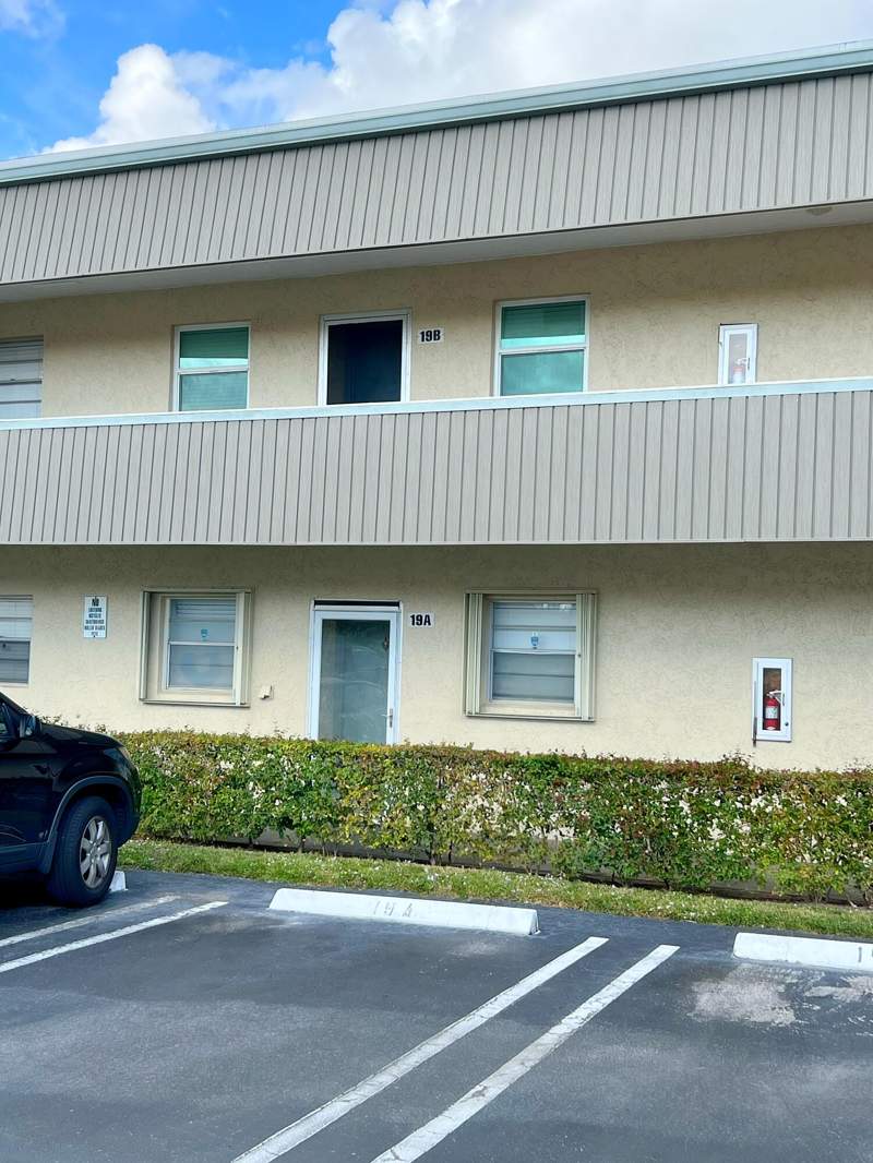 2 bedroom Condominium at 126 Sparrow Drive #19a, Charolais Condo, Royal Palm Beach — photo 4