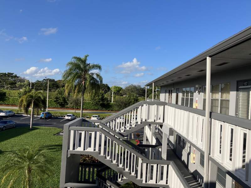 1 bedroom Condominium at 156 Suffolk D, Century Villas, Suffolk D, Boca Raton — photo 5