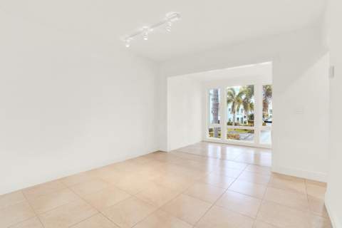 32 Colonial Club Drive #203, Boynton Beach FL - photo 16 of 47
