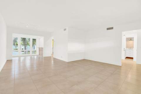 32 Colonial Club Drive #203, Boynton Beach FL - photo 8 of 47