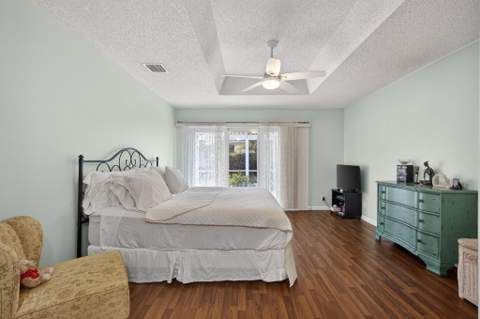 152 Eagleton Court, Palm Beach Gardens FL - photo 13 of 79