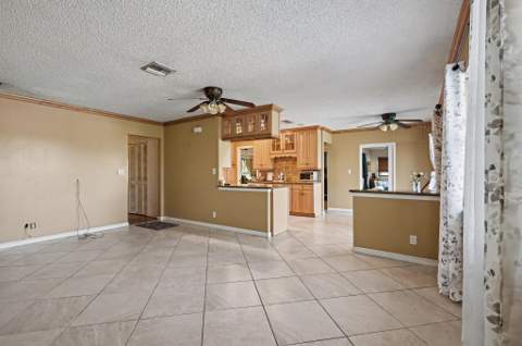 8231 NW 6th Court, Coral Springs FL - photo 6 of 27
