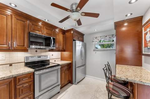 3930 Inverrary Boulevard #505-d, Lauderhill FL - photo 14 of 30