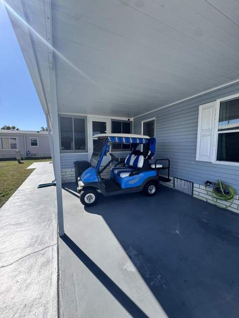 13953 Adelfa Avenue, Fort Pierce FL - photo 10 of 38