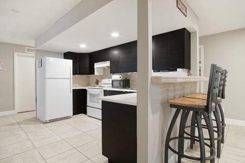 1002 Avenue E, Fort Pierce FL - photo 8 of 34