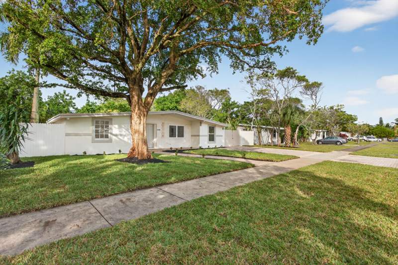 4 bedroom Single Family Residence at 5183 NE 15th Avenue, Pompano Beach Highlands, Pompano Beach — photo 4