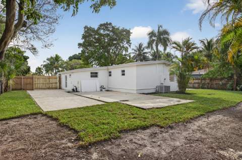 5183 NE 15th Avenue, Pompano Beach FL - photo 7 of 34