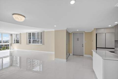 301 Lake Shore Drive #711, Lake Park FL - photo 18 of 59