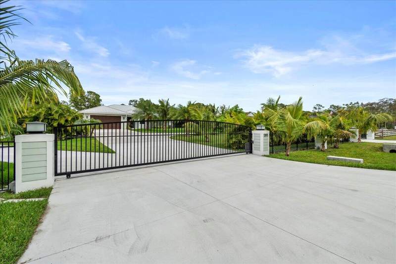 3 bedroom Single Family Residence at 12875 157th Street, Jupiter Farms, Jupiter — photo 2